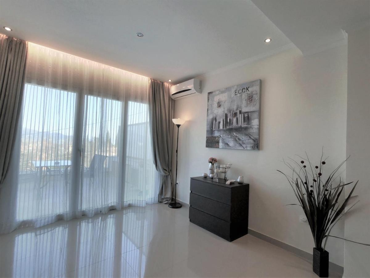 Sunshine Home 1 With Sea View Alepou Exterior photo